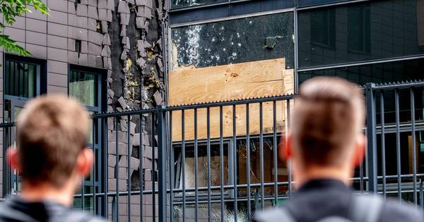 Politie had verdachten aanslag Panorama al in vizier - AD.nl