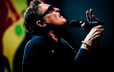 Golden Earring geeft weer strandconcert