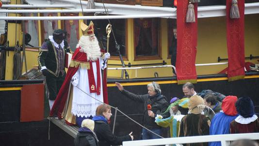 Landelijke Intocht Sinterklaas Wederom Onder Protest Binnenland Ad Nl