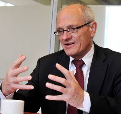 Ex van Sanderink laat beslag leggen op alle aandelen van zijn miljoenenimperium