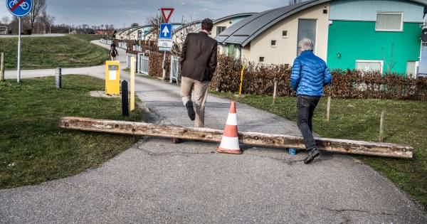 Sluimerend geschil bij watersportcentrum Maasbommel: slagboom als pispaaltje
