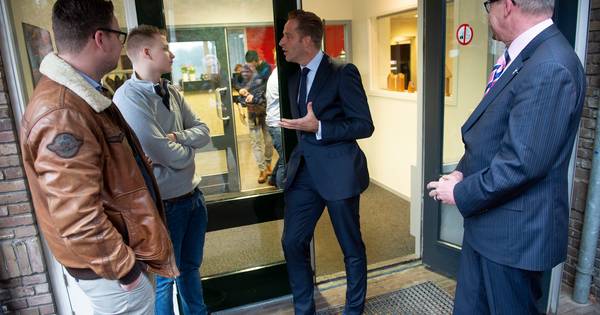 Minister De Jonge belooft: meer duidelijkheid in februari voor kinderen Hoenderloo Groep - De Stento
