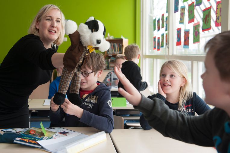 In Drieborg, vlakbij de grens, leert elk kind al jong Duits - Trouw