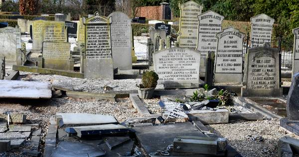 Beschadigde graven nog niet allemaal hersteld