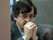 Vloggers filmen in kelder van kindermoordenaar Dutroux om ‘te voorkomen dat hij vrijkomt’