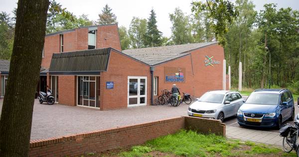 Budel-Dorplein zelf aan de slag met dorpshuis - Eindhovens Dagblad