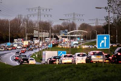 Man uit Herwijnen (32) komt om bij  ongeval op A16