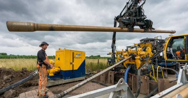 Daar komt de ondergrondse stroomkabel naar de Bommelerwaard aan - BD.nl