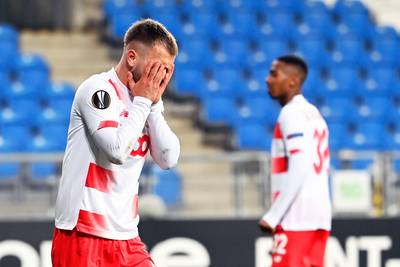 Zwak Standard blaast roemloos de aftocht in Polen, Luikenaars blijven achter met 0 op 9