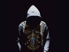 ‘Krijg lekker de tering’, aldus Caloh Wagoh. Maar zaak om club te verbieden wordt uitgesteld