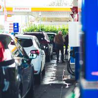 Diesel tanken wordt vanaf morgen duurder, hoogste prijs sinds begin mei