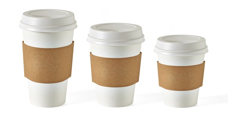 Mokkende Treinreiziger Doet Wegwerpbeker In De Ban Trouw