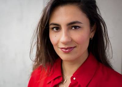 Nadia Moussaid vervangt met 'Laat op Eén' Eva Jinek tijdens verlof