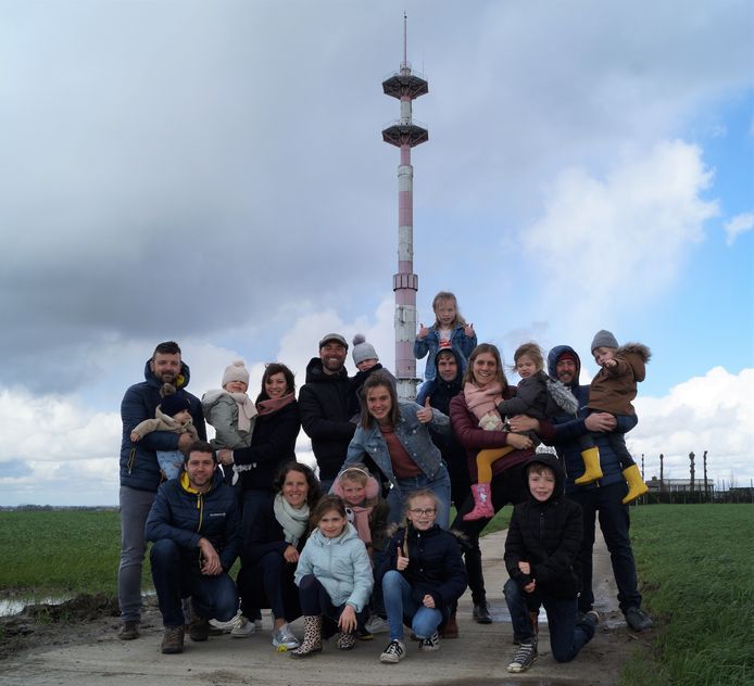 Tien vrienden pakken uit met 'Radar Love': Samen zomer ...