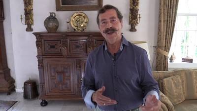 Voor 1,3 miljoen euro koop je dit gigantische kasteel in Zeeland