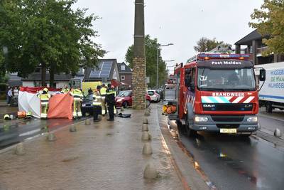 Man in scootmobiel gewond door botsing met auto in Malden