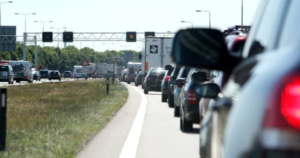 Ochtendspits gehinderd door kapotte vrachtwagen op de A50