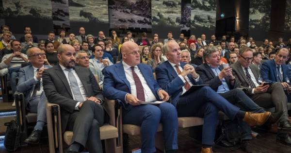 ‘Radicalisering begint al op kinderdagverblijven’: Marcouch slaat alarm over salafisten