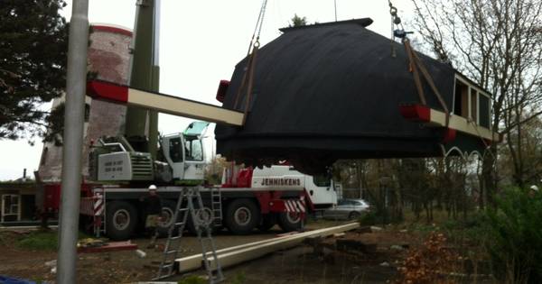 ?Witte Molen in Reek heeft zijn kap weer terug?