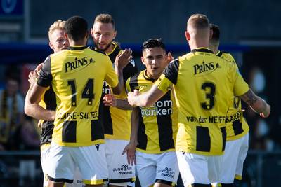 LIVE | Vitesse op rozen in Zwolle na goals van Matavz