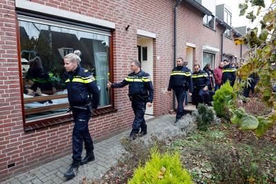 Indrukwekkende laatste groet aan doodzieke oud-agent uit Nuenen