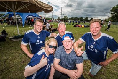 Gezelligheid en sportiviteit gaan hand in hand bij beach-volleybaltoernooi Saasveld