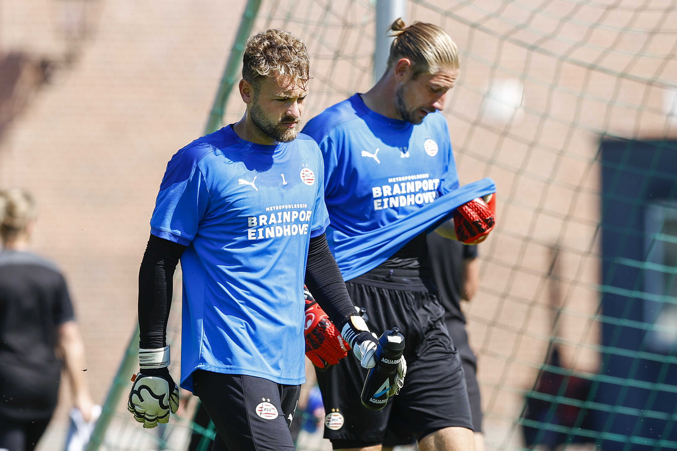 Schmidt krijgt bij PSV de gewenste 'meevoetballende keeper ...