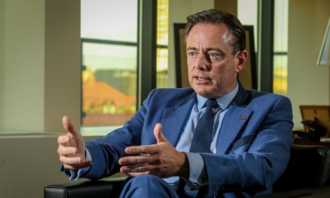 De Wever: "Ik ben meer dan 30 procent waard in Antwerpen" | politiek | De Morgen