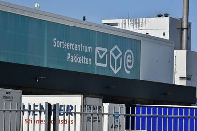 ‘Omstandigheden in depots PostNL schokkend’