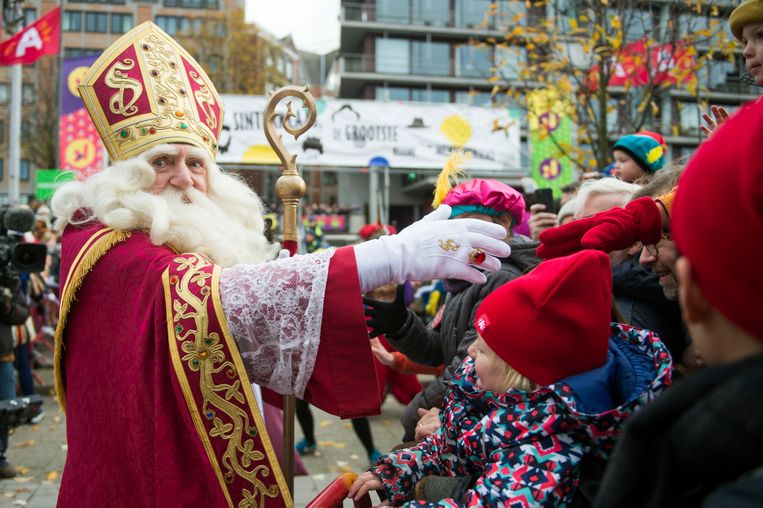 Waarom Sinterklaas een stoomboot heeft en waar zijn assistent vandaan komt Het leukste van het