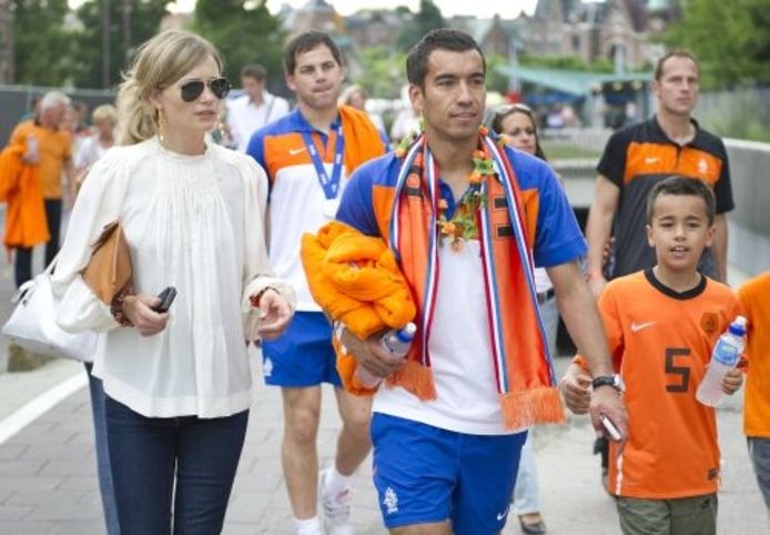 Van Bronckhorst krijgt eigen 'glossy' | Overig ...