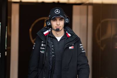 Ocon in Abu Dhabi al in Renault