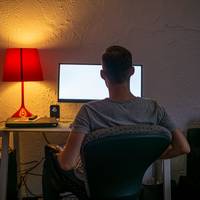 AI-beelden van kindermisbruik en uitkleedapps: hoe advertenties door de controle van Meta raakten