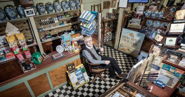 Eigenaar oudste tabakswinkel zoekt opvolger | Gouda - AD.nl