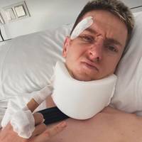 ‘Zeer moeilijk om de volgende drie à vier weken te sporten’: sportarts Tom Teulingkx schat in of WK haalbaar is voor Tadej Pogacar