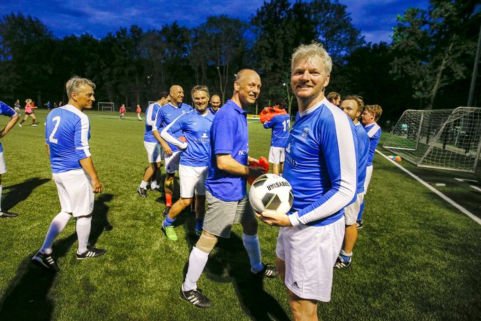 Het Utrechtse Kampong 26 speelt zaterdag tegen het andere laagste elftal van Nederland.