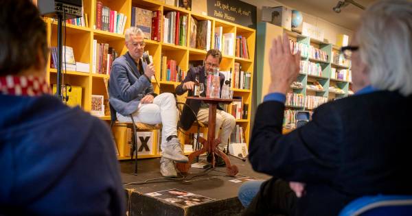 Vader en zoon Siebelink sluiten Independent Bookstore Day af
