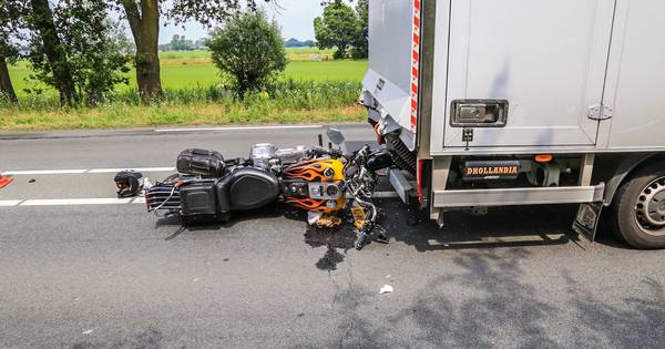 Motorrijder gewond bij ongeluk met vrachtwagen in Erp.