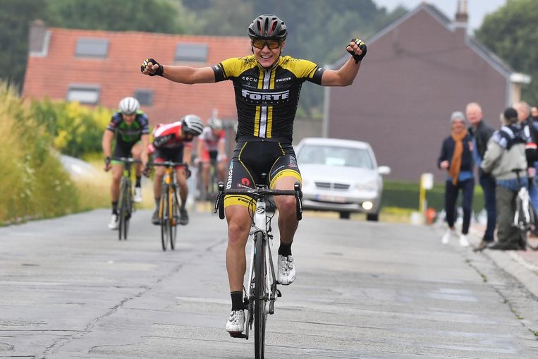 Straf: Remco Evenepoel (17) gaat in vier maanden van kapitein bij jonge Duivels naar topbelofte ...