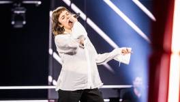Oude ziel in een jong lichaam: Paulien rockt tijdens haar Blind Audition