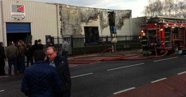 Grote brand bij bedrijf in Hedel | Maasdriel - Brabants Dagblad