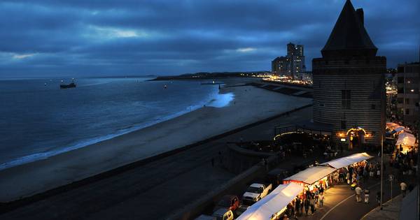 Nachtmarkt bezet de boulevards van Vlissingen | Walcheren - PZC