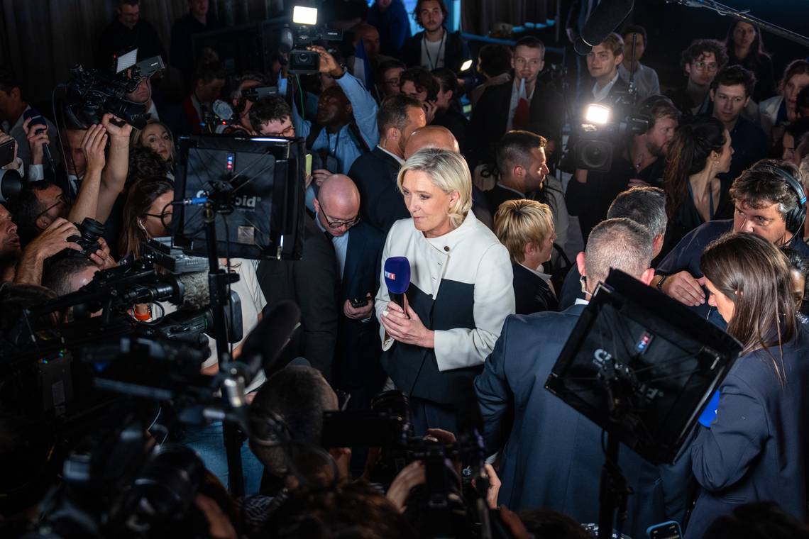 ‘Hij was de eerste die sprak na de voorlopige uitslag en hij hakte er meteen in’: historicus Niek Pas over de Franse verkiezingen