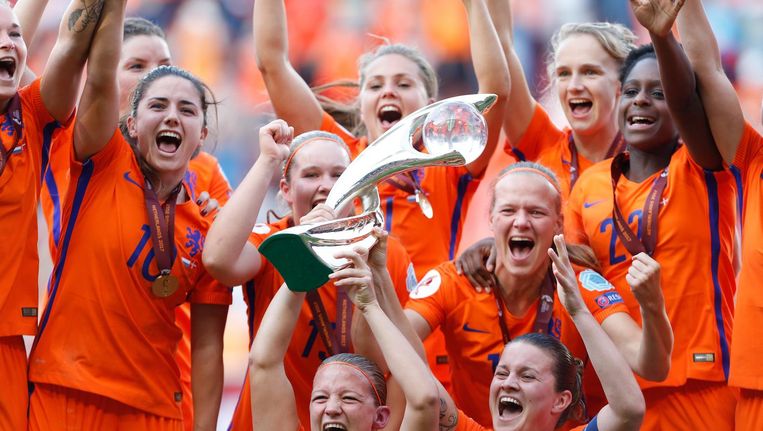 Oranje Leeuwinnen Verplicht Op Tv Niemand Durft Tegen Te Zijn Het Parool
