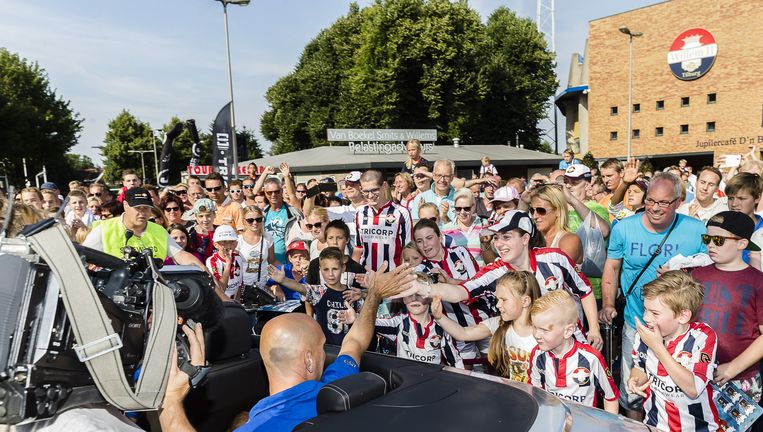 Willem II en Vitesse spelen toch, zonder politie | De ...