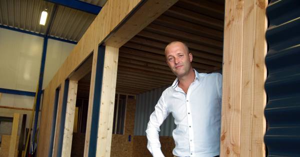 Ongekend Niek Jansen van Zeecontainerwoningen.nl maakt Lego in het groot TF-11