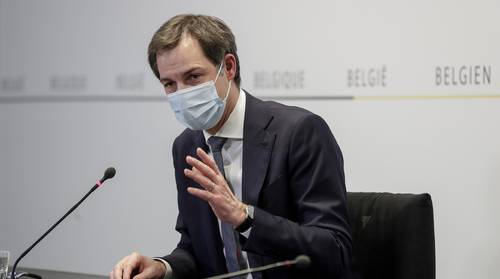 RECONSTRUCTIE. Hoe de regering dan toch een onderscheid maakte tussen de contactberoepen: “Absoluut een grote versoepelshow vermijden”