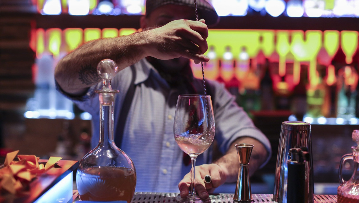 Bar Zoekt Cocktailtester Voor 25 Euro Per Uur We Kijken