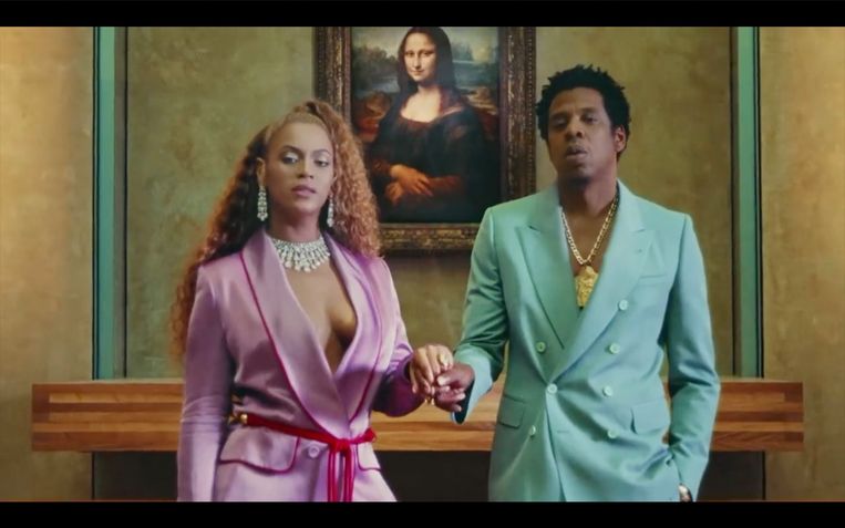 Beeld uit de clip Apeshit Beeld 