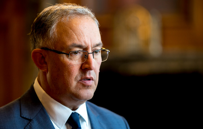 Burgemeester Aboutaleb moet zich morgen verantwoorden in een gemeenteraadsdebat voor zijn uitspraken met de kerst over salafisme en jihad.